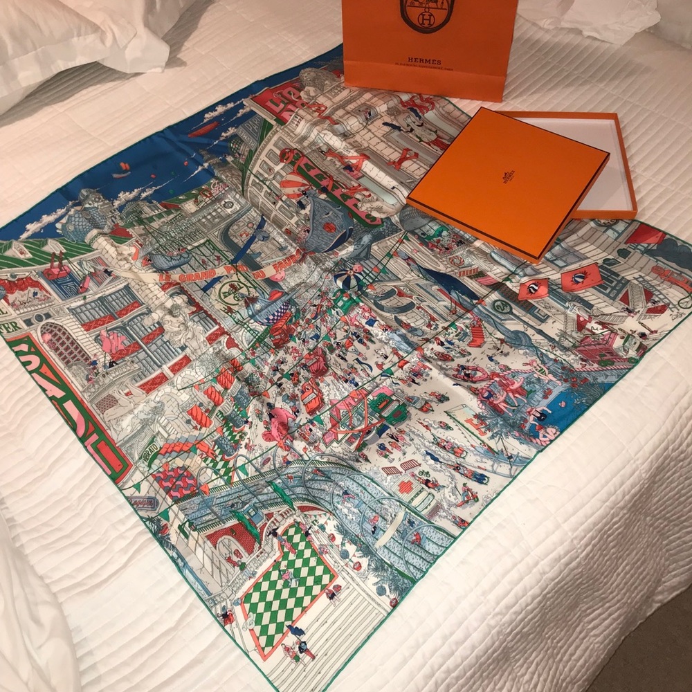NEW Hermes scarf